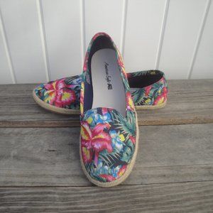 American Eagle Slide-on Floral Printed Casual Shoes 8.5 NEW